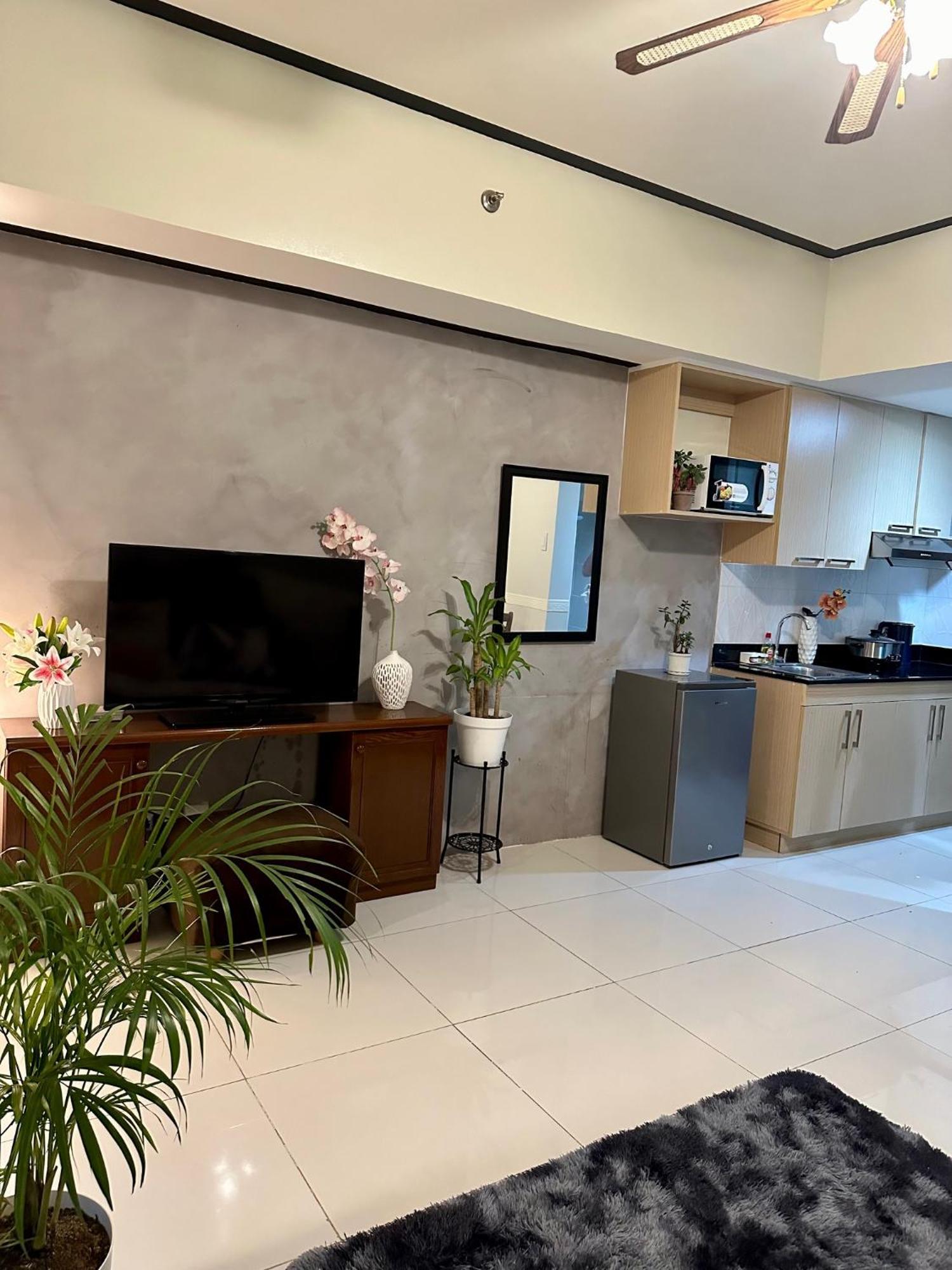 Luxury Suites At Brenthill Baguio City Eksteriør billede